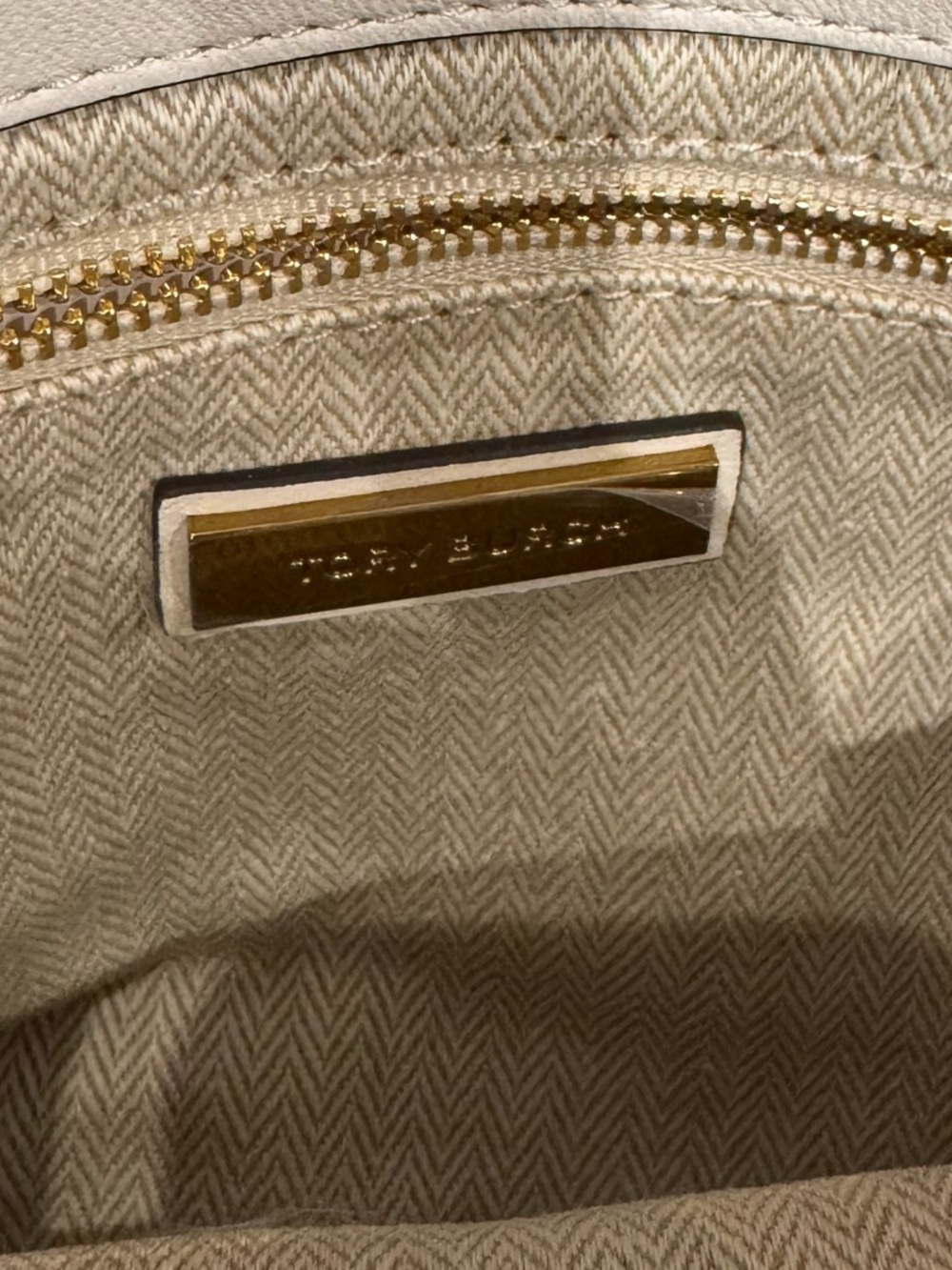 [NWT ]Tory Burch - Kira Chevron Shoulder bag in Ivory - Picture 8 of 13